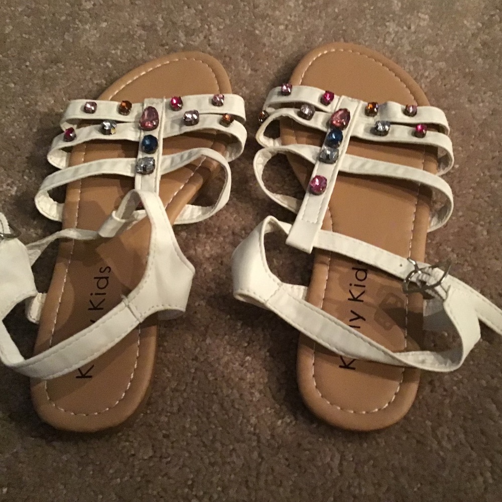 Comfy kids sandals